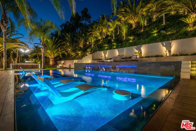 Building Photo - 25879 Chalmers Pl