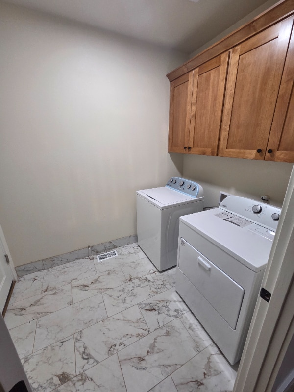 Building Photo - 27908 U St