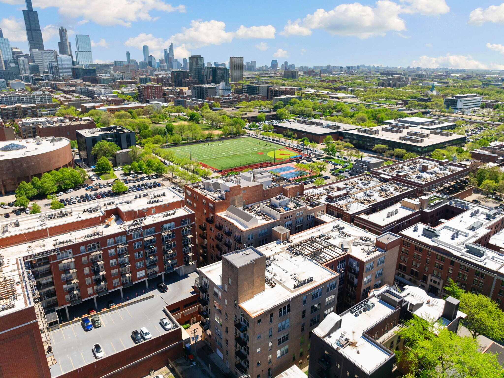 Building Photo - 1500 W Monroe St