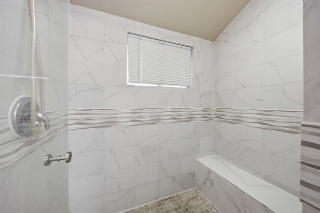 Building Photo - 7518 Alcomita Dr