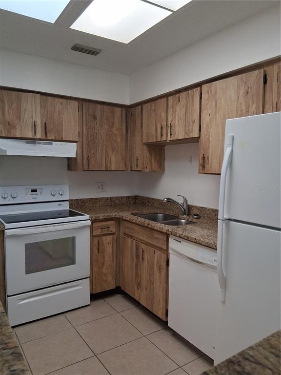 Building Photo - 2357 Walton Cir