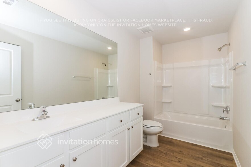 Building Photo - 8204 Sunberry Shadow Dr