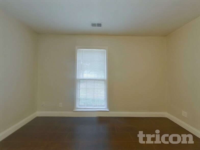 Building Photo - 2254 Clonmel Pl