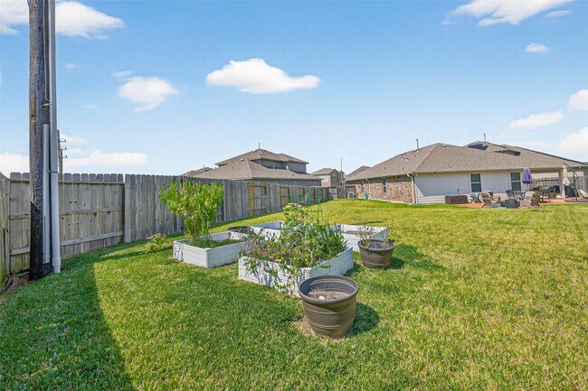 Building Photo - 15202 Davan Springs Dr