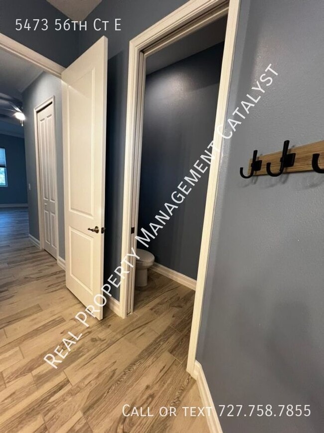 Building Photo - 5473 56th Ct E