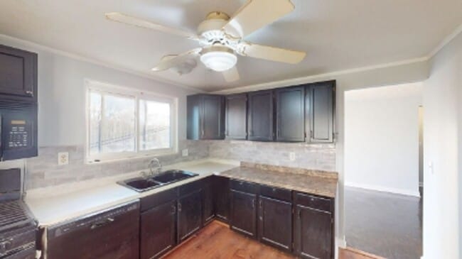 Building Photo - 4-Bedroom Split-Level Updated Home with Garage, Deck, and Large Backyard