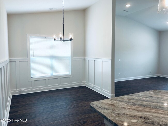 Building Photo - 4227 Laurel Rdg Dr