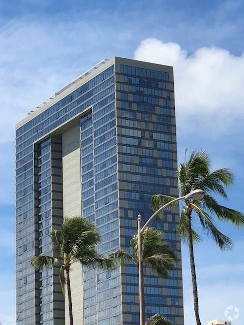 Building Photo - A Piece of Heaven on Kapiolani Boulevard -...
