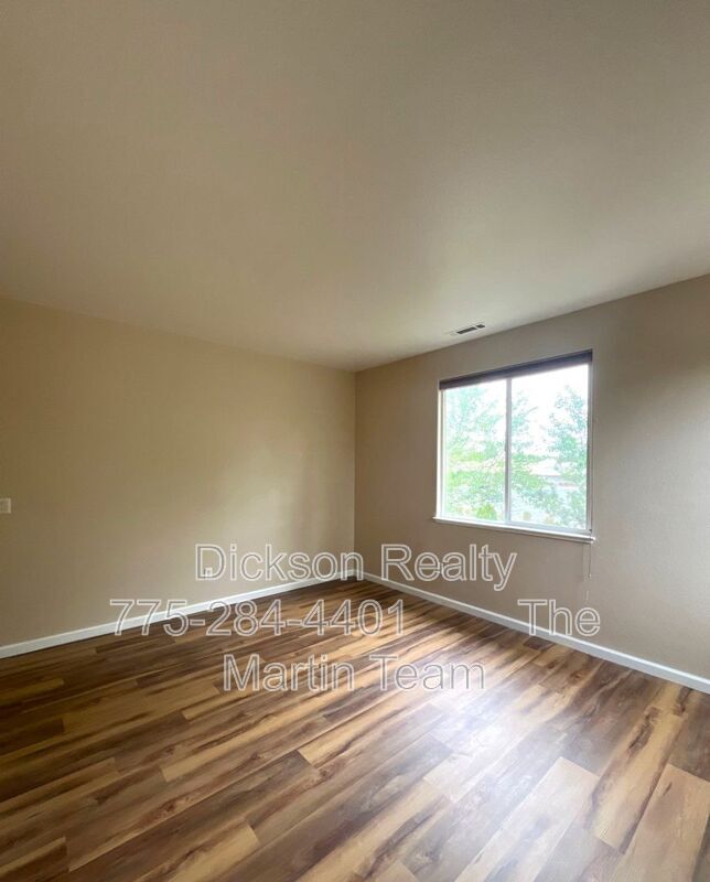 Building Photo - 1998 Amber Leaf Ct