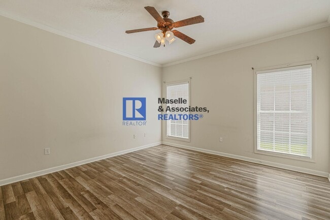 Building Photo - 3 Bed/2 Bath Home in Lennox in Brandon