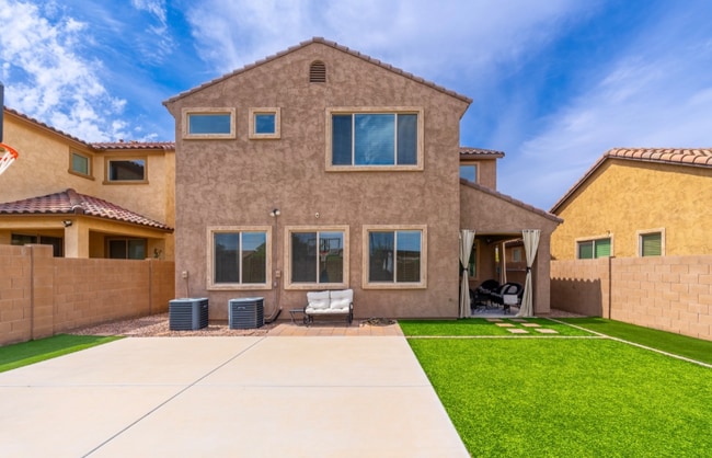 Building Photo - 5379 S Tatum Ln