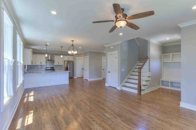 Building Photo - 2017 12th Ave N