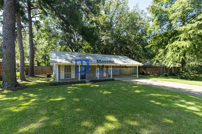 Building Photo - 4 Bed/2 Bath Home in Traceland North in Madison