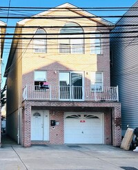 Building Photo - 934 West Side Ave