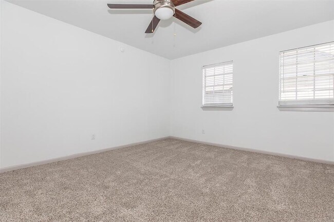 Building Photo - 1700 Seaspray Ct