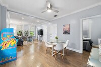 Building Photo - 1408 W Ohio St