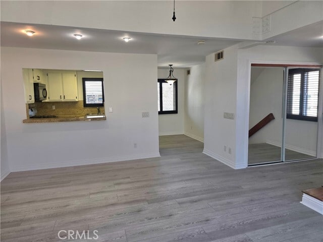Building Photo - 997 W Imperial Hwy