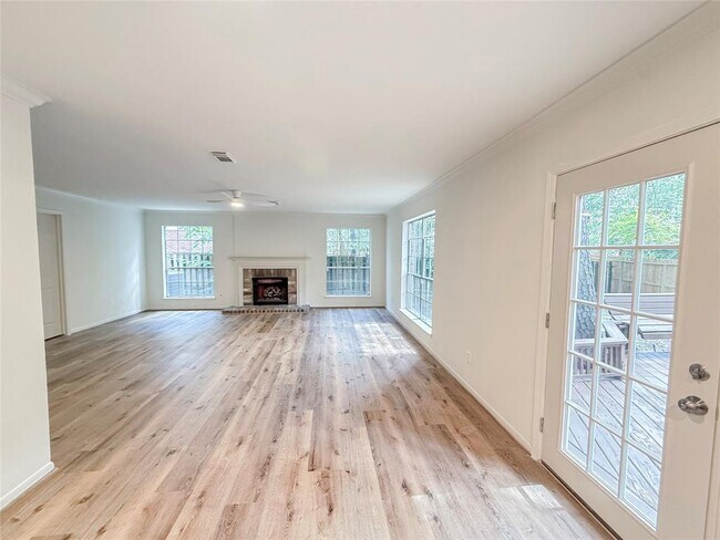Building Photo - 150 Rushwing Pl