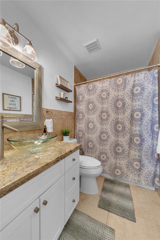 Building Photo - 4809 SW 135th Ct