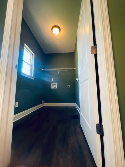 Building Photo - 770 Ridgefield Way