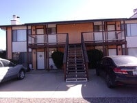 Building Photo - 1299 Tapadero Dr