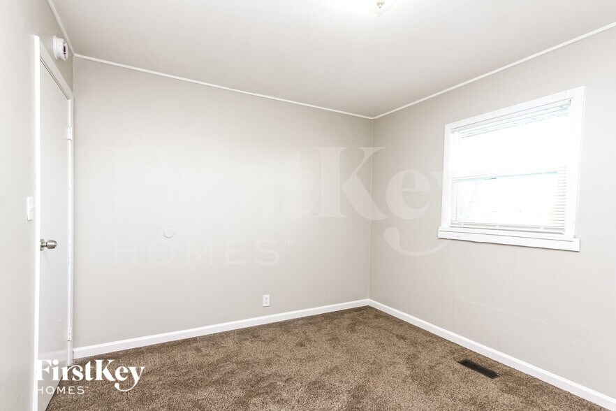 Building Photo - 7733 W 21st St