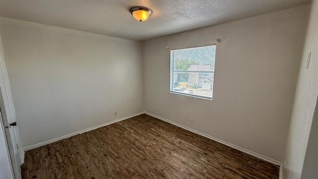 Building Photo - 501 Hardin Ct