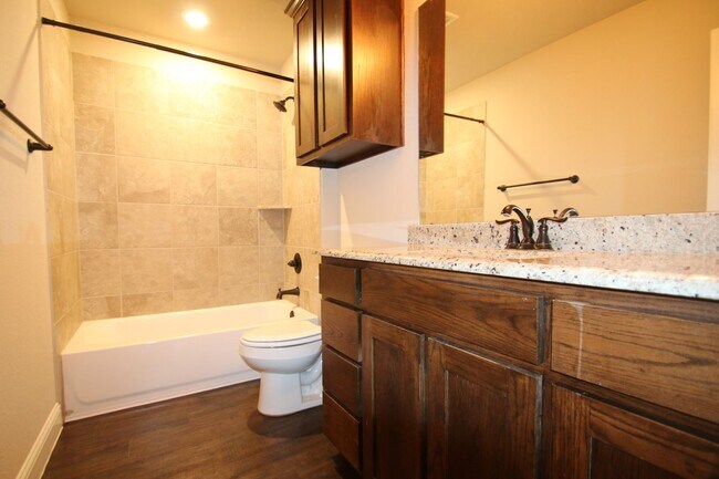 Building Photo - 1324-1328 White Sand Dr