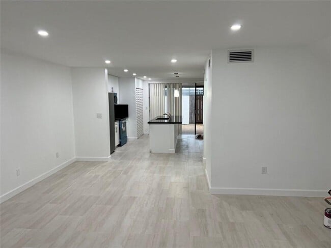 Building Photo - 13370 SW 91st Terrace