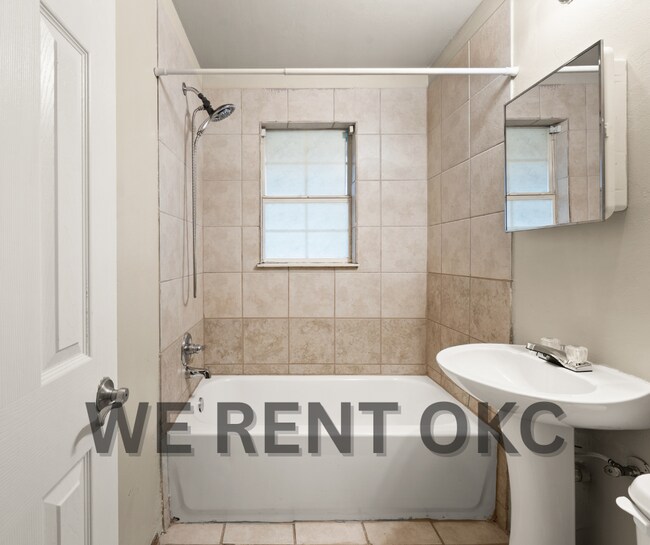 Building Photo - 2649 SW 62nd St