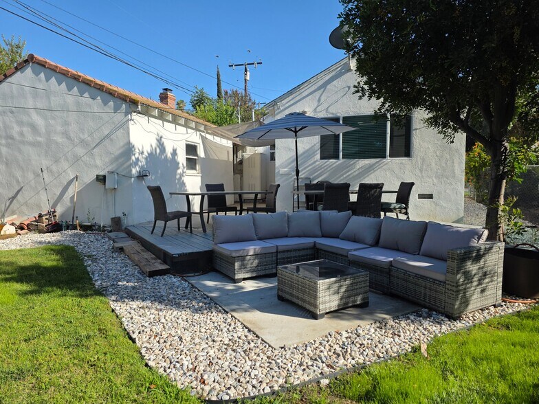 Building Photo - 24542 San Marcos Dr