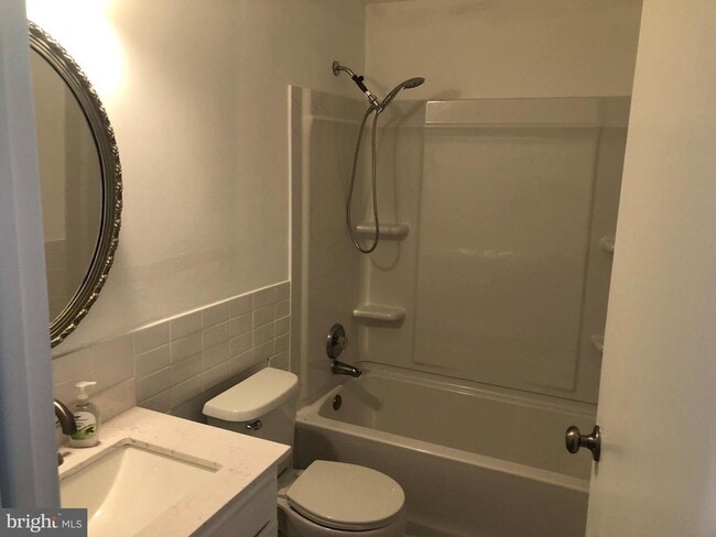 Building Photo - 19212 Deep Run Ct