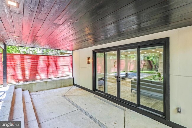 Building Photo - 5706 Nevada Ave NW