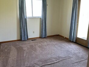 Building Photo - Near Gallipolis Holzer Hospital. 3Br, 2Bath