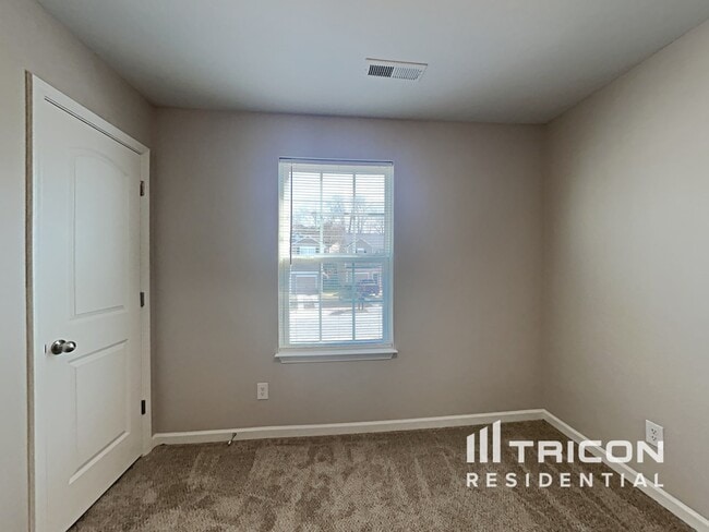 Building Photo - 6415 Pennacook Dr