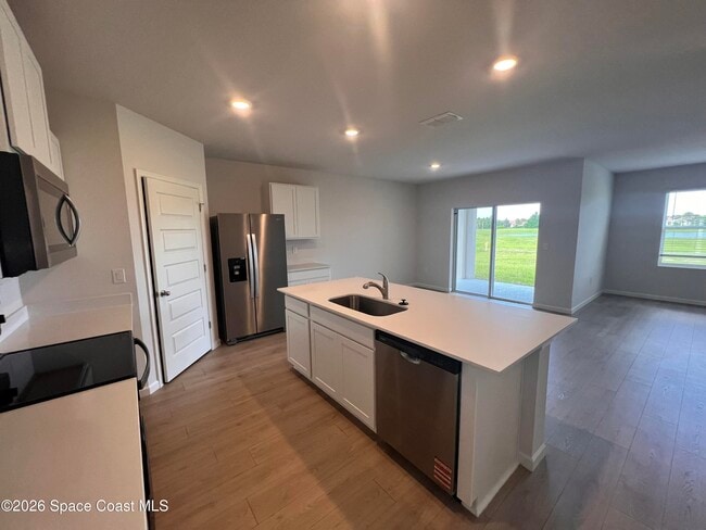Building Photo - 1493 Garabaldi Cir SE