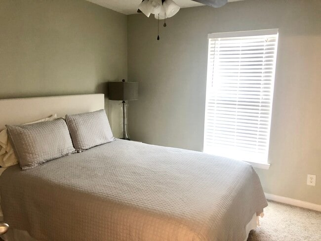 Building Photo - 7277 Charlotte Pike