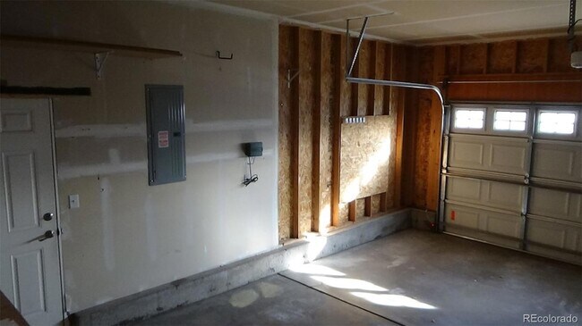 Building Photo - 6739 Summer Grace St