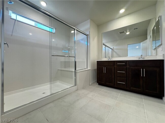 Building Photo - 9250 Innot Ave