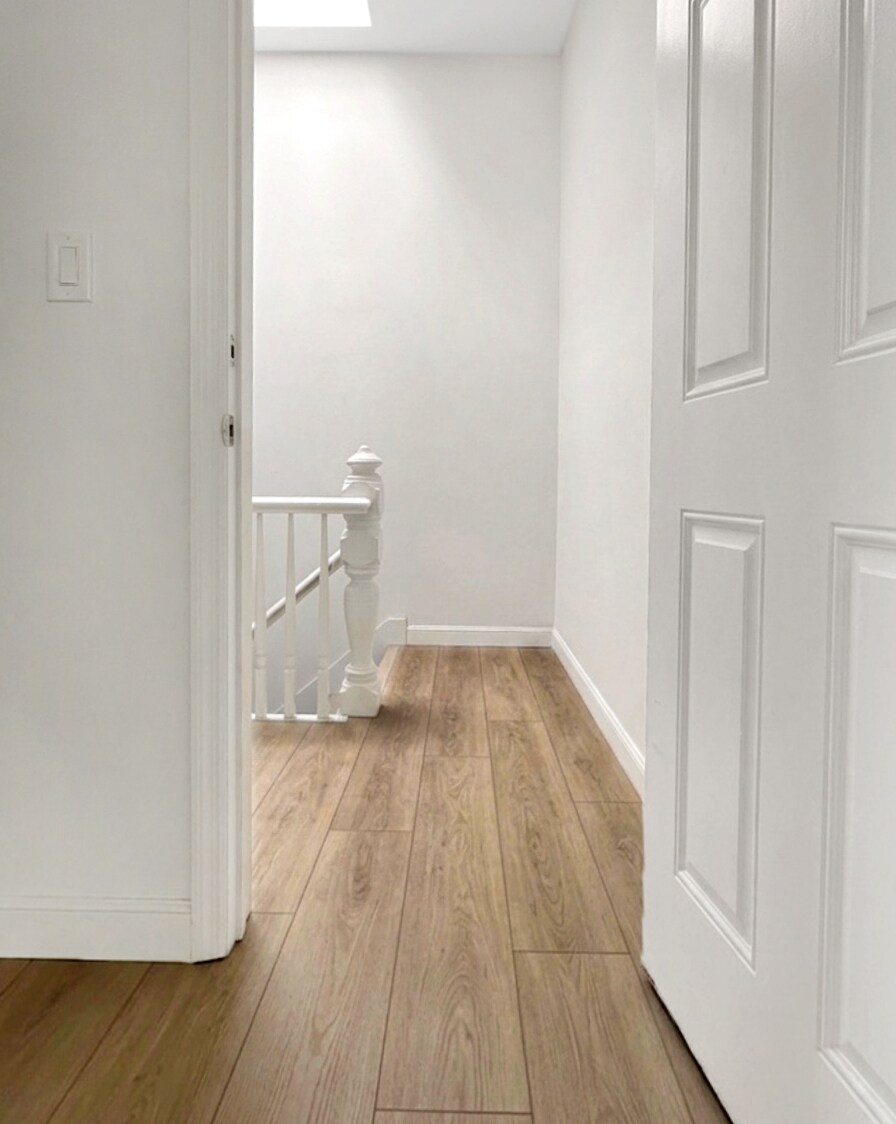 Building Photo - 132 Bayview Ave