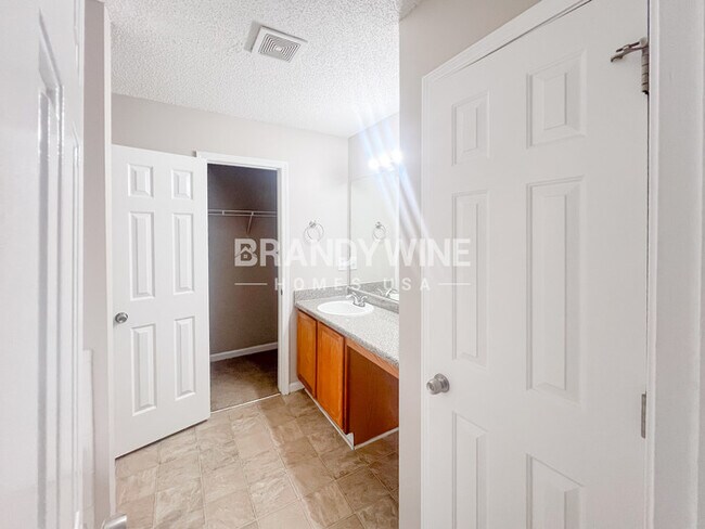 Building Photo - 3521 Waldrop Ridge Ct