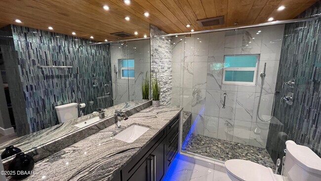 Building Photo - 236 N Keech St