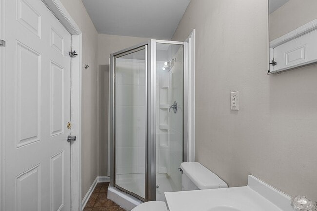 Building Photo - Fantastic 3 Bedroom Ranch home in SE Ralei...