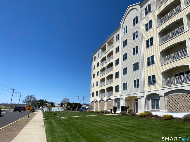 Building Photo - 343 Beach St