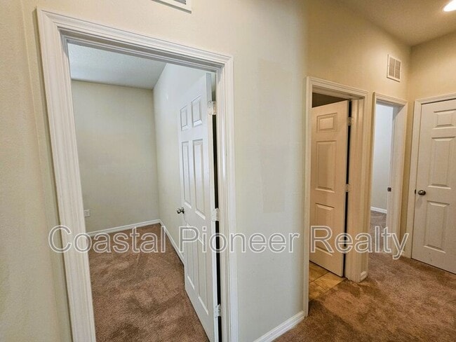 Building Photo - 6302 Magnolia Park Blvd