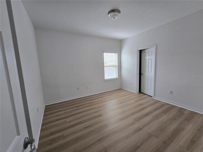 Building Photo - 11839 Cross Vine Dr