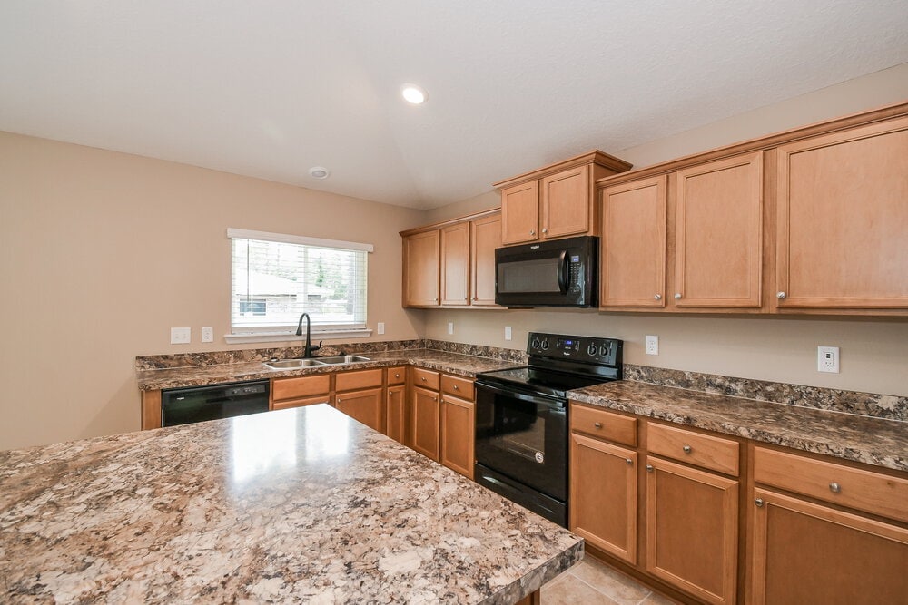 Building Photo - 9591 Palm Reserve Dr