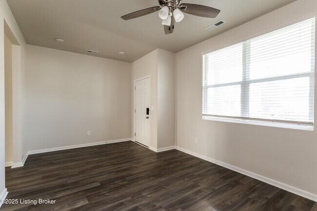 Building Photo - 12045 Wooden Trace Dr