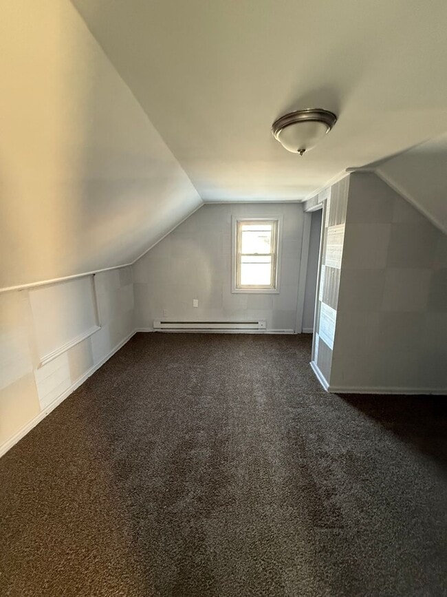 Building Photo - Cleveland Eastside single-family home