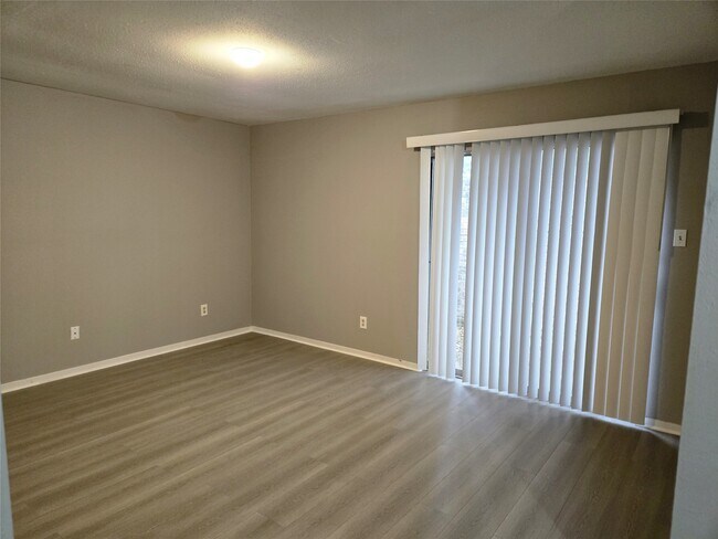 Building Photo - 1903 Riflewood Cir